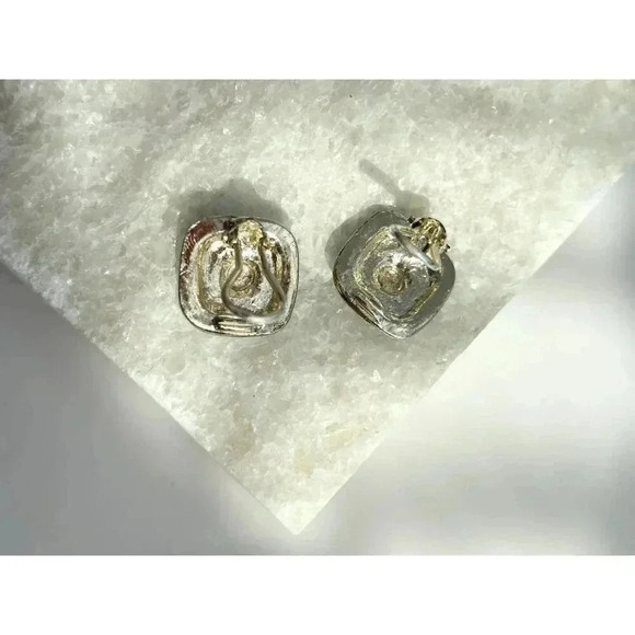 Vintage Silver Toned & Green Enamel Rounded Square 80's Clip on Stud Earrings - Picture 5 of 5